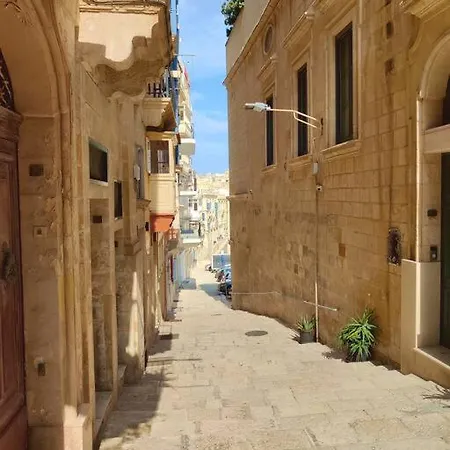 Coast 52 Savynomad Harbour Residences Wow Views Valletta