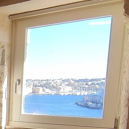 Coast 52 Savynomad Harbour Residences Wow Views 펜션