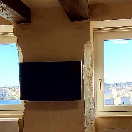 Coast 52 Savynomad Harbour Residences Wow Views Ferienhaus Valletta