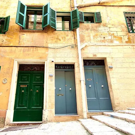 Coast 52 Savynomad Harbour Residences Wow Views