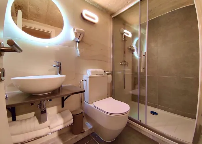 Coast 52 Savynomad Harbour Residences Wow Views *