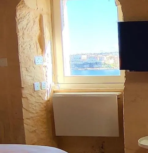 Coast 52 Savynomad Harbour Residences Wow Views